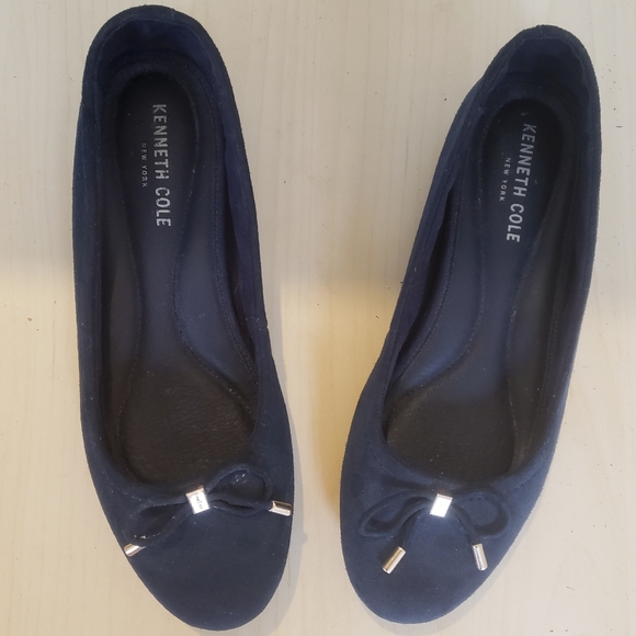 Navy Blue Suede "Balance Ballet" Flats by Kenneth Cole New York SIZE 8 - Picture 2 of 5